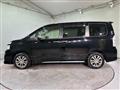 2012 Toyota Voxy