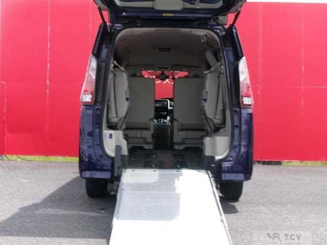 2019 Nissan Serena