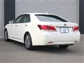 2018 Toyota Crown Hybrid