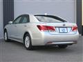 2017 Toyota Crown Hybrid