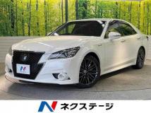 2014 Toyota Crown Hybrid