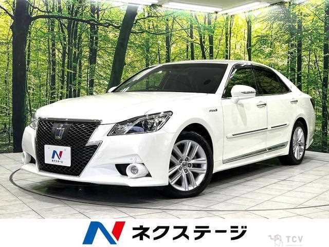 2015 Toyota Crown Hybrid