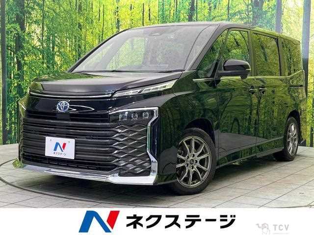 2022 Toyota Voxy