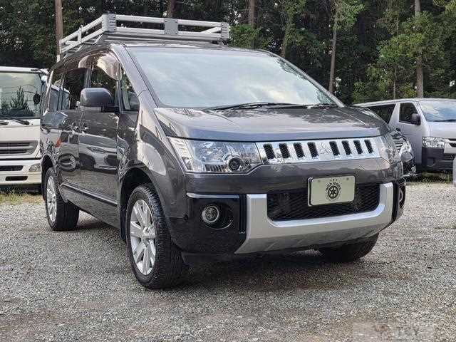 2015 Mitsubishi Delica D5
