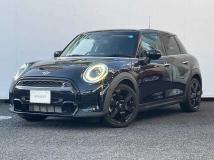 2022 BMW MINI