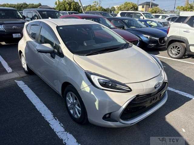 2025 Toyota AQUA