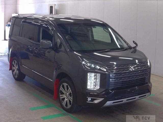 2023 Mitsubishi Delica D5