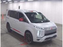 2022 Mitsubishi Delica D5