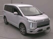 2022 Mitsubishi Delica D5