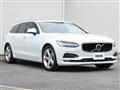 2017 Volvo V90