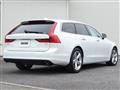 2017 Volvo V90