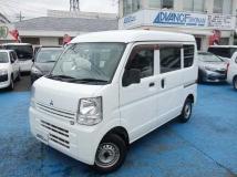 2016 Mitsubishi Minicab Van