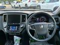2015 Toyota Crown Hybrid