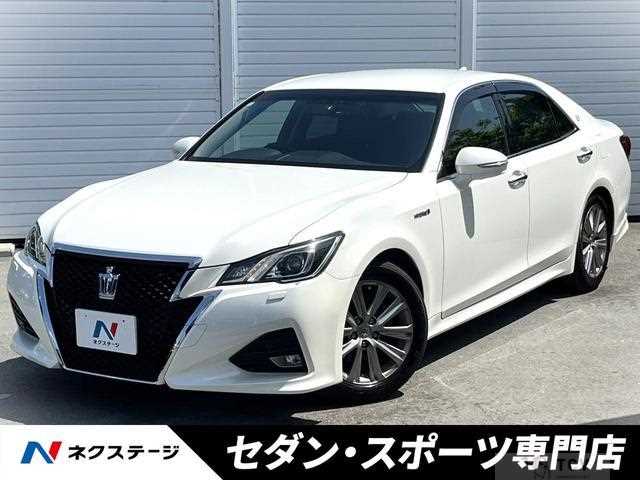 2016 Toyota Crown Hybrid