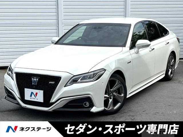 2019 Toyota Crown Hybrid