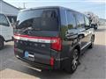 2024 Mitsubishi Delica D5