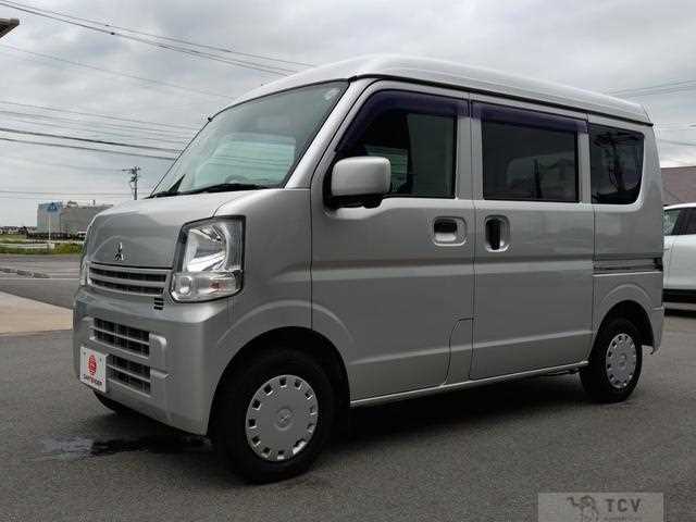 2019 Mitsubishi Minicab Van