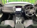 2017 Mitsubishi Pajero