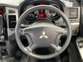 2017 Mitsubishi Pajero