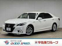 2013 Toyota Crown Hybrid