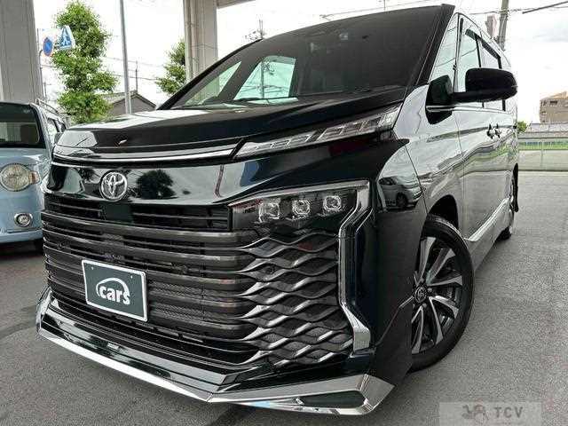 2025 Toyota Voxy