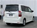 2012 Toyota Noah