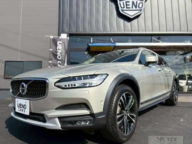 2017 Volvo V90