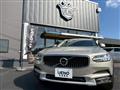 2017 Volvo V90