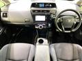 2016 Toyota PRIUS α