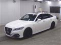 2019 Toyota Crown Hybrid