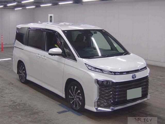 2022 Toyota Voxy