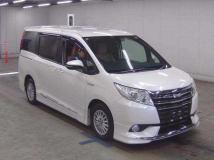 2014 Toyota Noah