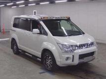 2018 Mitsubishi Delica D5