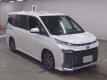 2022 Toyota Voxy
