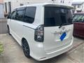 2007 Toyota Voxy