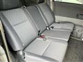 2002 Toyota Voxy
