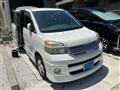 2002 Toyota Voxy