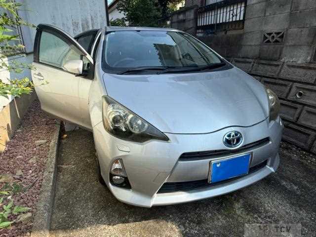 2012 Toyota AQUA