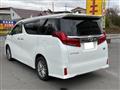 2022 Toyota Alphard Hybrid