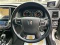 2016 Toyota Crown