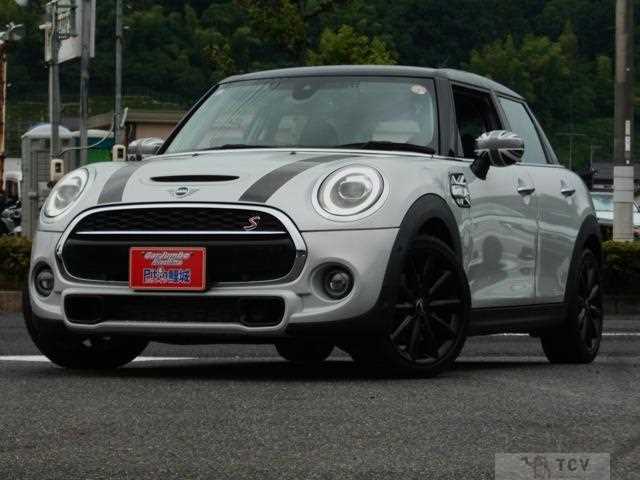 2021 BMW MINI
