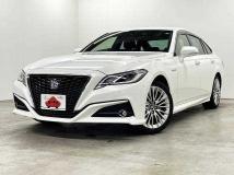 2019 Toyota Crown Hybrid