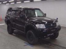 2004 Mitsubishi Pajero