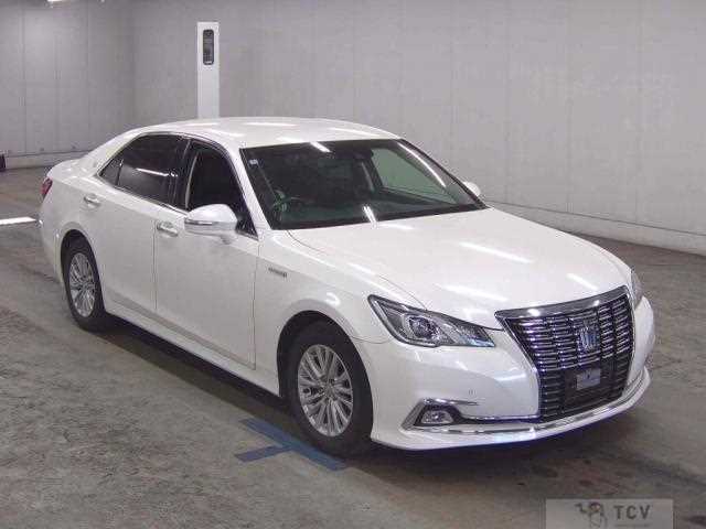 2018 Toyota Crown Hybrid