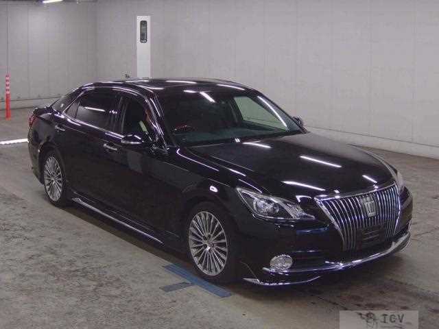 2013 Toyota Crown Majesta