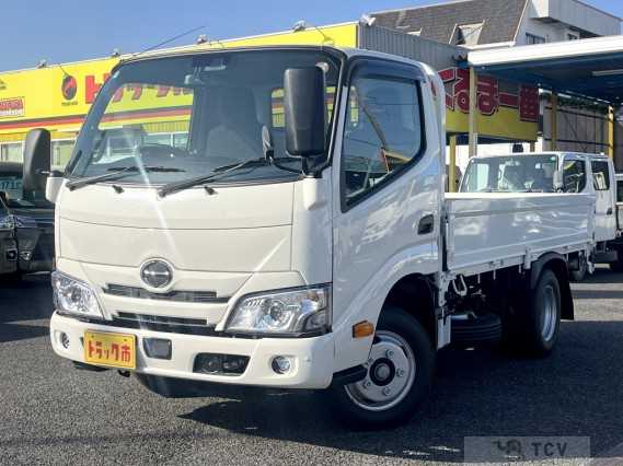 2025 Hino Dutro