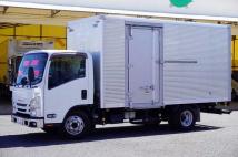 2020 Isuzu Elf Truck