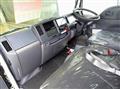 2020 Isuzu Elf Truck