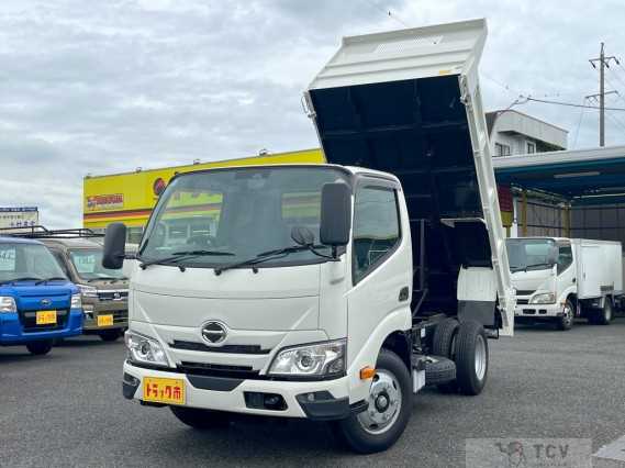 2025 Hino Dutro