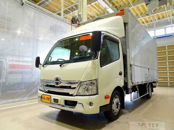 2022 Hino Dutro